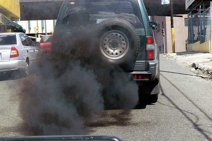 aconsejan-evitar-monoxido-entre-vehiculos-en-marcha